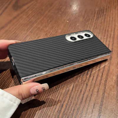 Ốp Lưng Sợi Carbon Chống Sốc Cho Samsung Z Fold 6, Z Fold 5 hiệu X-Level Nanofiber Siêu Mỏng Chống Bám Vân Tay Bảo Vệ Camera - Hàng chính hãng