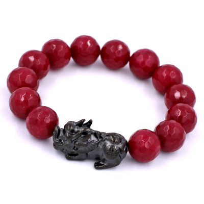 Chuỗi tay thạch anh đỏ cắt giác 14 ly charm Tỳ hưu TH35
