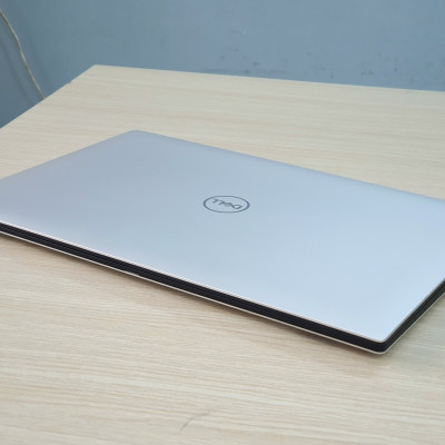 Dell Precision 5540 Core i9 Ram 16gb, SSD NVME 512gb Card T2000 15.6inch IPS - Hàng Chính Hãng