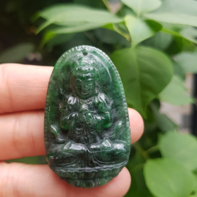 Mặt Phật Đại Nhật Như Lai Đá Cẩm Thạch Xanh Đậm Tự Nhiên  Size Cao 48mm x Ngang 30mm x Dầy 7mm  Phật Độ Mệnh Nam Tuổi Mùi Thân Mệnh Thủy Mộc ạ