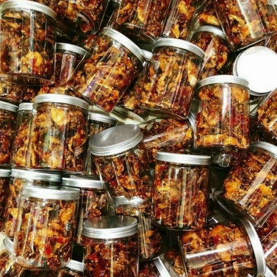 Mực rim sa tế đã chế biến ăn liền gói 100 gram là món ăn ngon ơi là ngon của shop Đặc Sản Biển Phan Thiết NGỌC DŨNG. Hạn sử dụng 6 tháng kể từ ngày đặt hàng