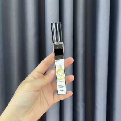 Tinh dầu nước hoa dạng xịt Santal 33 10ml (mùi unisex)