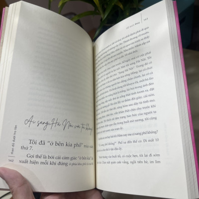 (Tranh minh hoạ Lê Thiết Cương) THAN ĐỎ DƯỚI TRO TÀN - Đỗ Bích Thuý – Minh họa Lê Thiết Cương - Liên Việt – NXB Hội Nhà Văn