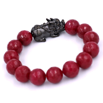 Chuỗi tay thạch anh đỏ cắt giác 14 ly charm Tỳ hưu TH35