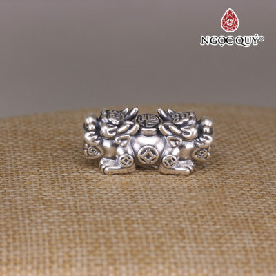 Charm bạc tỳ hưu hai đầu - Ngọc Quý Gemstones