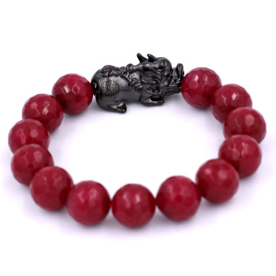 Chuỗi tay thạch anh đỏ cắt giác 14 ly charm Tỳ hưu TH35