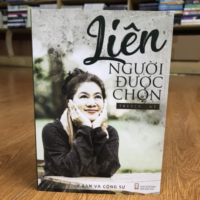 Combo LIÊN NGƯỜI ĐƯỢC CHỌN + BITNA DƯỚI BẦU TRỜI SEOUL (tặng kèm bookmark)