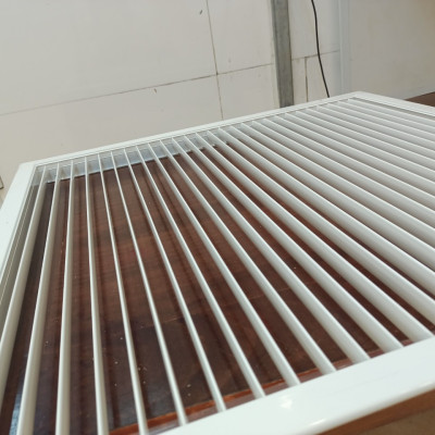 Miệng gió điều hòa 300x300mm dạng nan bầu dục,cửa thông gió lắp lỗ thoáng