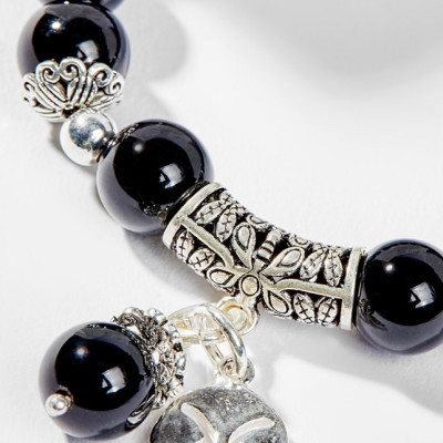 Vòng Tay Phong Thủy Đá Obsidian Phối Charm Cung Hoàng Đạo Kim Ngưu (8mm) Mệnh Thủy, Mộc Ngọc Quý Gemstones