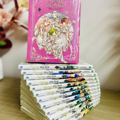 Truyện tranh Xưởng Phép Thuật full 12 tập + Tặng kèm Lịch + Ống đựng (Nguyên seal)