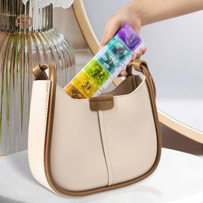 Hộp Chia Thuốc 7 Ngăn, Sử Dụng Hàng Ngày, Thiết Kế Cao Cấp, Nhỏ Gọn, Nhựa Bền Đẹp,  Tiện Dụng Gia Đình  - Takyhome 7127