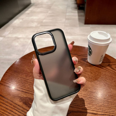 Ốp lưng cho iPhone 16 Pro Max hiệu Likgus lưng nhám viền màu chống sốc chống bụi bẩn chống vân tay có viền bảo vệ camera - hàng chính hãng