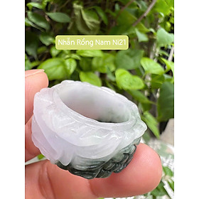 Nhẫn Rồng Nam Ni 21mm Cao 13mm Dầy 5mm Cẩm Thạch màu màu trắng xanh đậm phía dưới đẹp ạ
