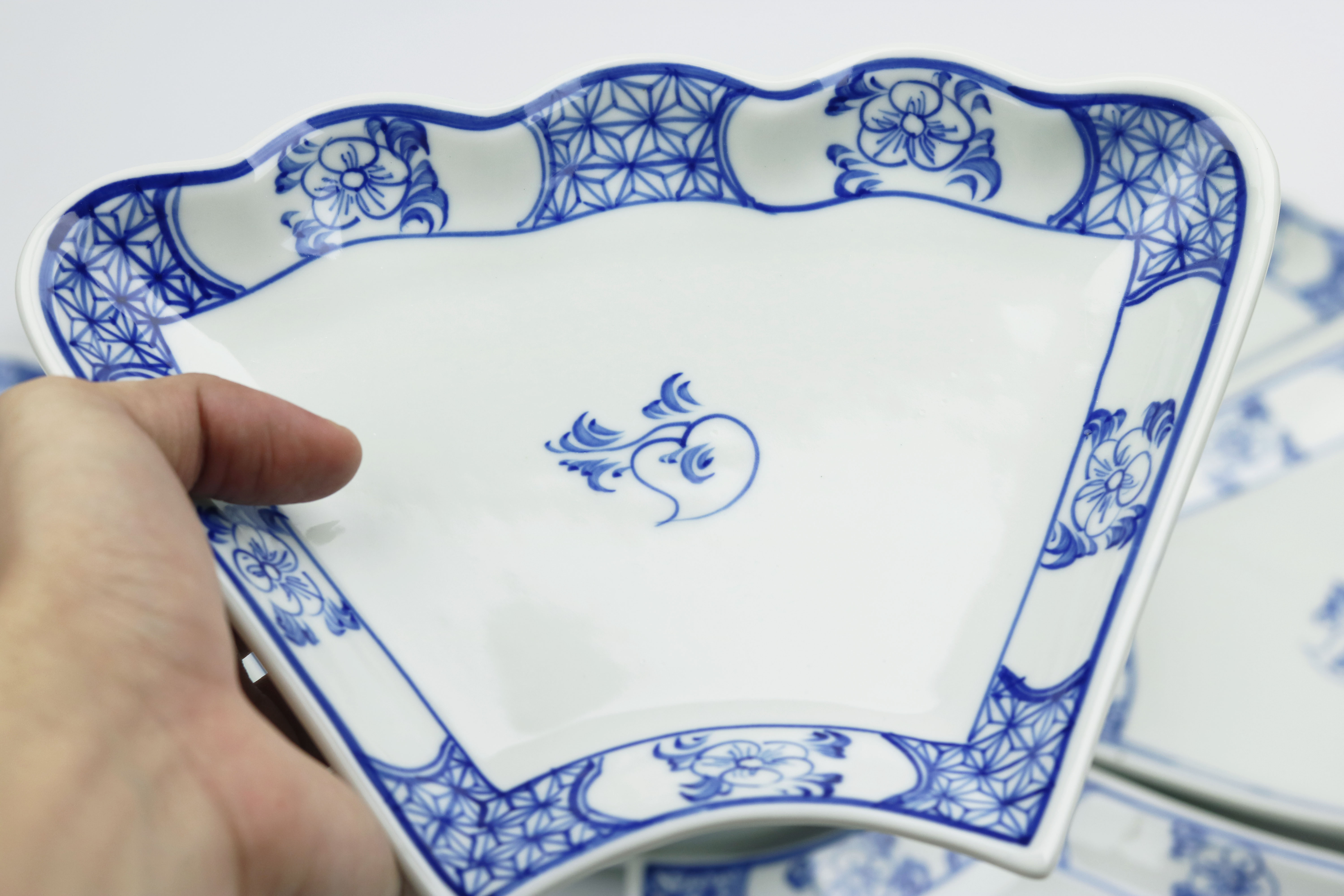 Bộ Đồ Ăn Hoa Mặt Trời Bát Tràng Men Ngọc-Khử Chì Và Kim Loại Nặng-Vẽ Hoa Chanh-55cm