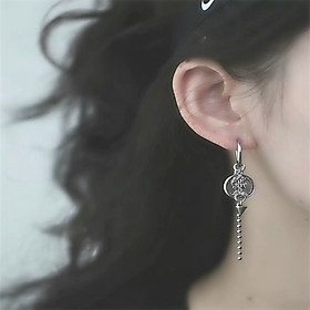 Bông tai kết hợp họa tiết cổ điển- hiện đại năng động thời trang