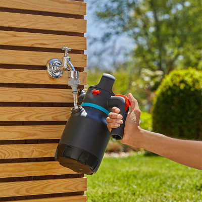 Bình tưới cây áp suất 1,25L Gardena 11120-20