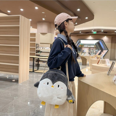 Balo nữ chim cánh cụt dễ thương, túi đeo chéo đi chơi xinh xắn IDIGO FBP6 - 3397