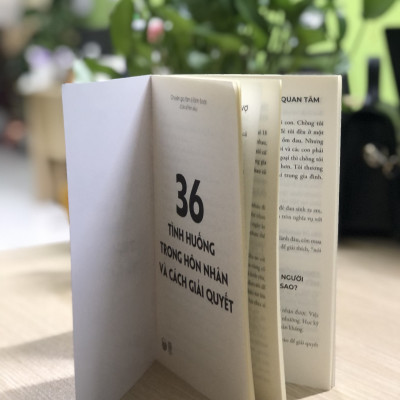 COMBO 2 cuốn Mỗi lá thư - Một cuộc đời , 36 tình huống trong hôn nhân và gia đình