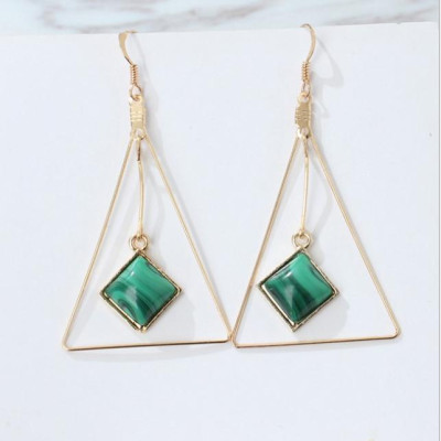 Bông tai tam giác dáng dài đính đá xanh BT104