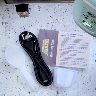 NồI Cơm Điện bé Bennix BN-006GC, Công Suất 200W, Dung Tích 0.6L Phù Hợp 1 - 2 Người Ăn Hàng chính hãng