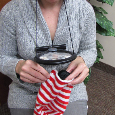  Kính lúp cầm tay, đeo cổ Carson  LumiCraft LC-15 2x(4x) - Hàng chính hãng