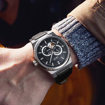 Đồng hồ nam chính hãng IW CARNIVAL IW680G-1 Kính sapphire ,chống xước ,Chống nước 50m ,Bảo hành 24 tháng,Máy cơ (Automatic),dây da cao cấp, thiết kế đơn giản dễ đeo