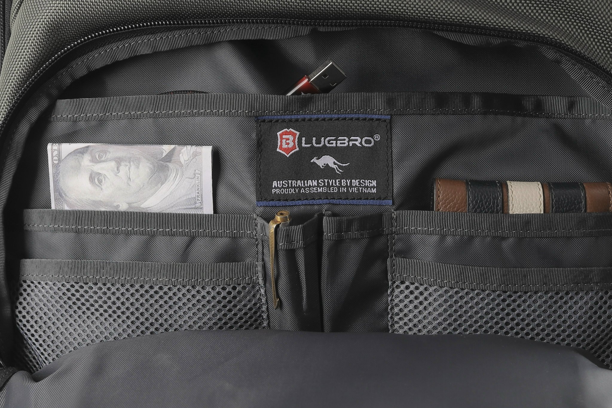 Ba lô LUGBRO BUSINESS i17 (Xanh Navy)
