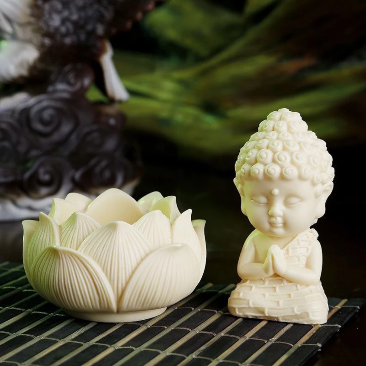 Tượng Phật Ngồi Đài Sen Cầu Bình An Phụ Kiện Ô Tô , Trang Trí Ban Thờ - Tượng Phong Thủy - Hàng CHính Hãng MINIIN