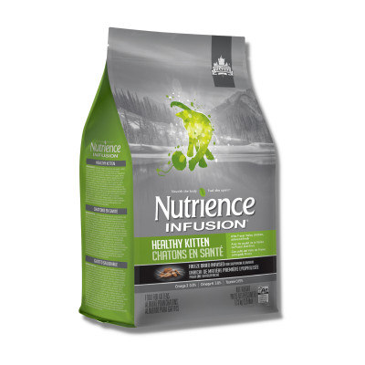 Thức Ăn Cho Mèo Trưởng Thành Nutrience Infusion Bao 2.27kg - Thịt Gà, Rau Củ & Trái Cây Tự Nhiên