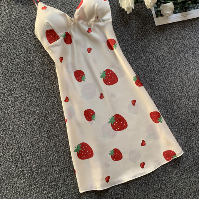 Váy ngủ lụa hai dây dâu tây kèm mút ngực sexy Q121 - Đầm ngủ lụa dâu tây gợi cảm - Váy ngủ