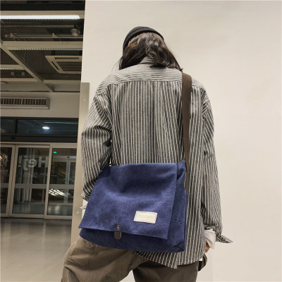 Túi đeo chéo nữ phong cách dễ thương – BEE GEE DCNU1092