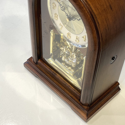 Đồng hồ Để bàn Rhythm CRH240NR06 Kt 22.6 x 31.7 x 12.4cm, Vỏ gỗ. Dùng Pin.