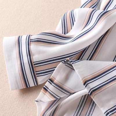 Áo sơ mi nữ Haint Boutique, Áo sơ mi trắng dài tay phối màu kẻ sọc phong cách công sở Sm86
