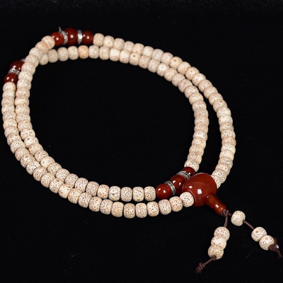 VÒNG TAY CHUỖI 108 HẠT BỒ ĐỀ TINH NGUYỆT 6x8mm TỰ NHIÊN