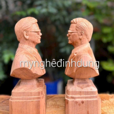 Tượng bác nguyễn phú trọng kính yêu bằng gỗ ngọc am thơm nức kt 20x12x7cm