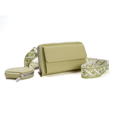 Túi đeo chéo nữ phong cách dễ thương – BEE GEE DCNU1057