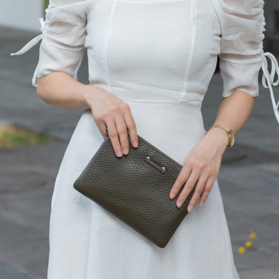 Ví nữ cầm tay da bò cao cấp Gianni Conti 2885075GRE