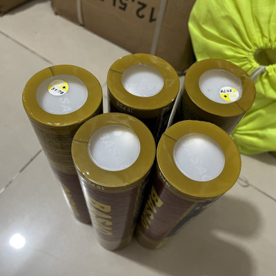 Hộp 10 quả cầu lông BASAO chính hãng,được sản xuất chuyên dùng chơi ngoài trời với tốc độ bay nhanh, tiếng nổ to và kêu đanh. Cầu có độ bền cao và đường cầu chính xác.