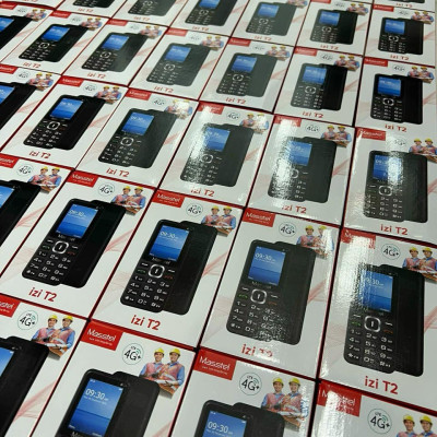 Điện thoại Masstel izi T2 4G(LTE), Màn hình 2.4 inch, Đèn pin siêu sáng, Loa to - Hàng chính hãng