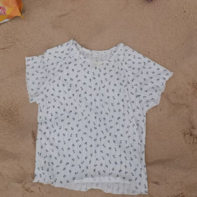 Set đồ mặc nhà đơn giản hoạ tiết hoa nhí