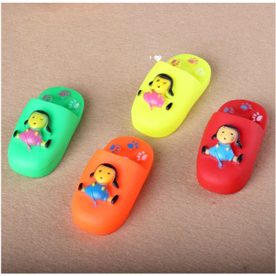 Đồ Chơi Gặm Cao Su Hình Chiếc Dép Có Kèn Bóp Kêu Chíp Chíp Cho Chó Mèo