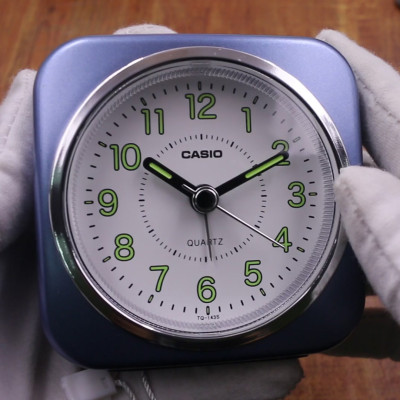 Đồng Hồ Để Bàn Casio TQ-143S-2DF Có Đèn - Báo Thức - Kích Thước ( 7.7×7.6×3.8 cm )