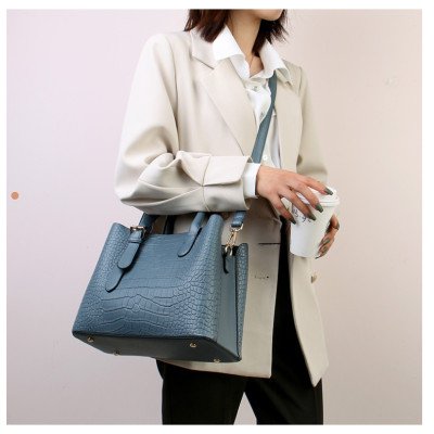 Túi xách nữ thời trang công sở cao cấp phong cách mới