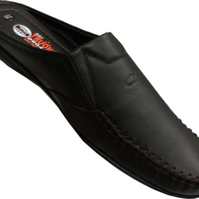 Dép nam Trường Hải bít mũi da bò cao cấp màu nâu  BM214