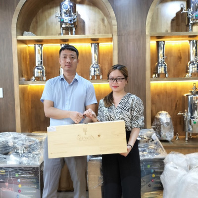 Máy lão hóa rượu và khử độc rượu GIPWIN 1.8L - Hàng chính hãng