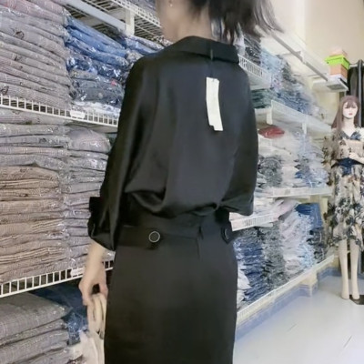 Bộ áo sơ mi kèm váy cao cấp màu đen quý phái Myqlothing.