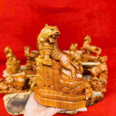 Bộ tượng 12 còn giáp phong thủy bằng gỗ bách xanh thơm nức cao 20cm 