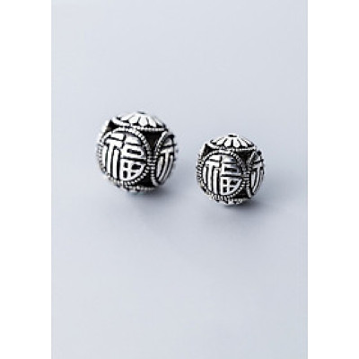 Charm bạc hình cầu họa tiết có chữ xỏ  ngang - Ngọc Quý Gemstones