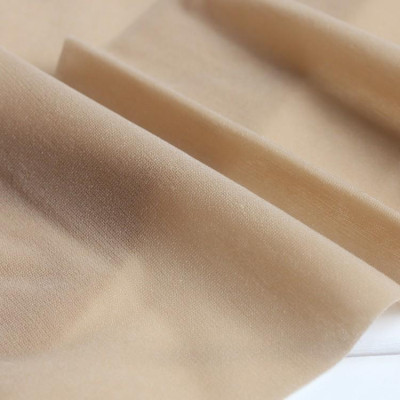 Quần tất siêu rẻ. Tất đi rất thật chân, mềm mịn nhẹ.