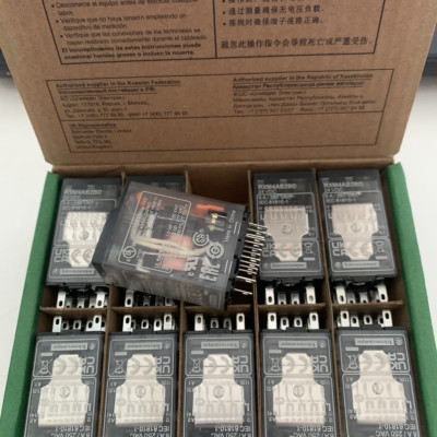 Rơ le RXM4AB2BD Schneider, coil 24Vdc, 14 chân, có LED, có phím test  | Hàng Chính hãng |